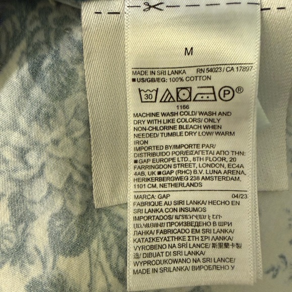 GAPxLoveShackFancy Organic Cotton Cropped Shirt in a blue white floral print M - Picture 13 of 14